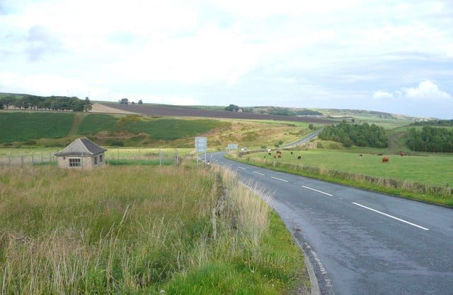 "A night in Downtown Boston; Nikon V1 10mm f/2.8 lens" by soelin is licensed under CC BY-ND 2.0. To view a copy of this license, visit https://creativecommons.org/licenses/by-nd/2.0/.